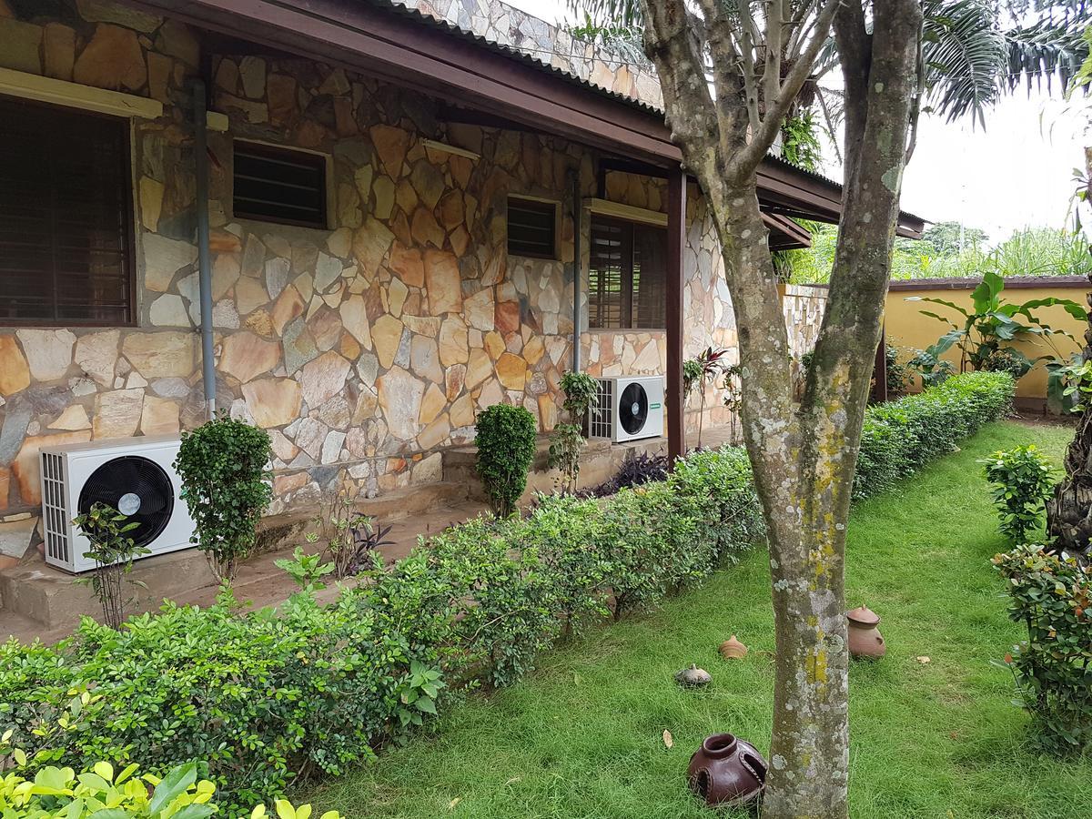 Chez Therese Bed & Breakfast Kpalime ภายนอก รูปภาพ